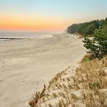 Sea Suite, 150 Meters To Beach, Balcony, Parking, Lift, Leśne Tarasy Apartament *