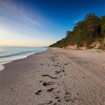 Sea Suite, 150 Meters To Beach, Balcony, Parking, Lift, Leśne Tarasy Apartament