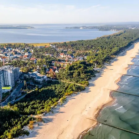 Apartament Sea Suite, 150 Meters To Beach, Balcony, Parking, Lift, Leśne Tarasy Dziwnówek